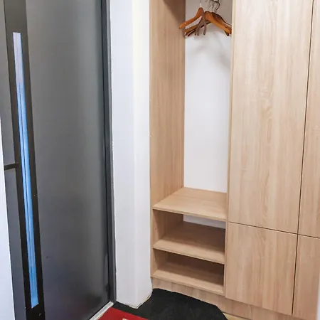 דירות אוסטרבה Atelier Smutna מראה חיצוני תמונה